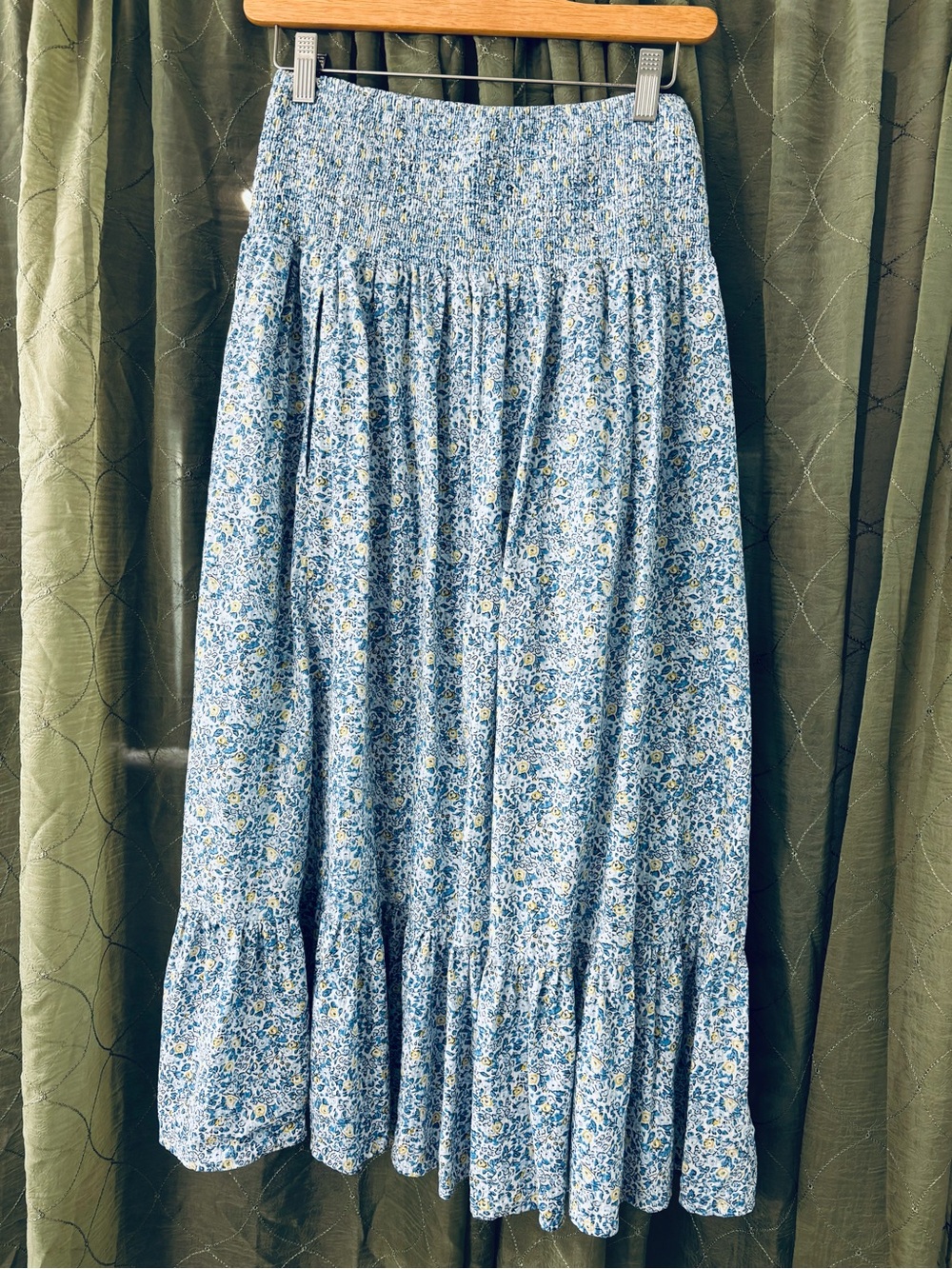 Universal Threads Light Blue Floral Smocked Waist Maxi Skirt